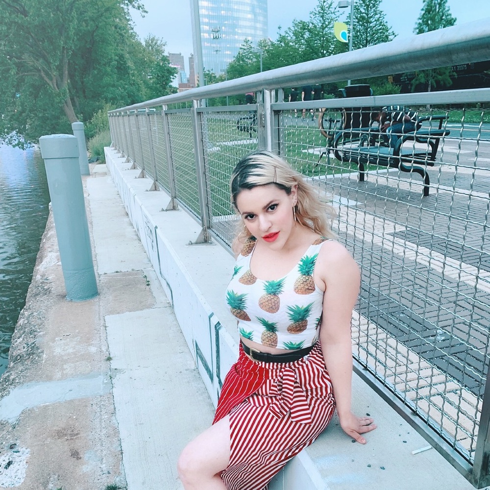 Meet your Posher, Daniella